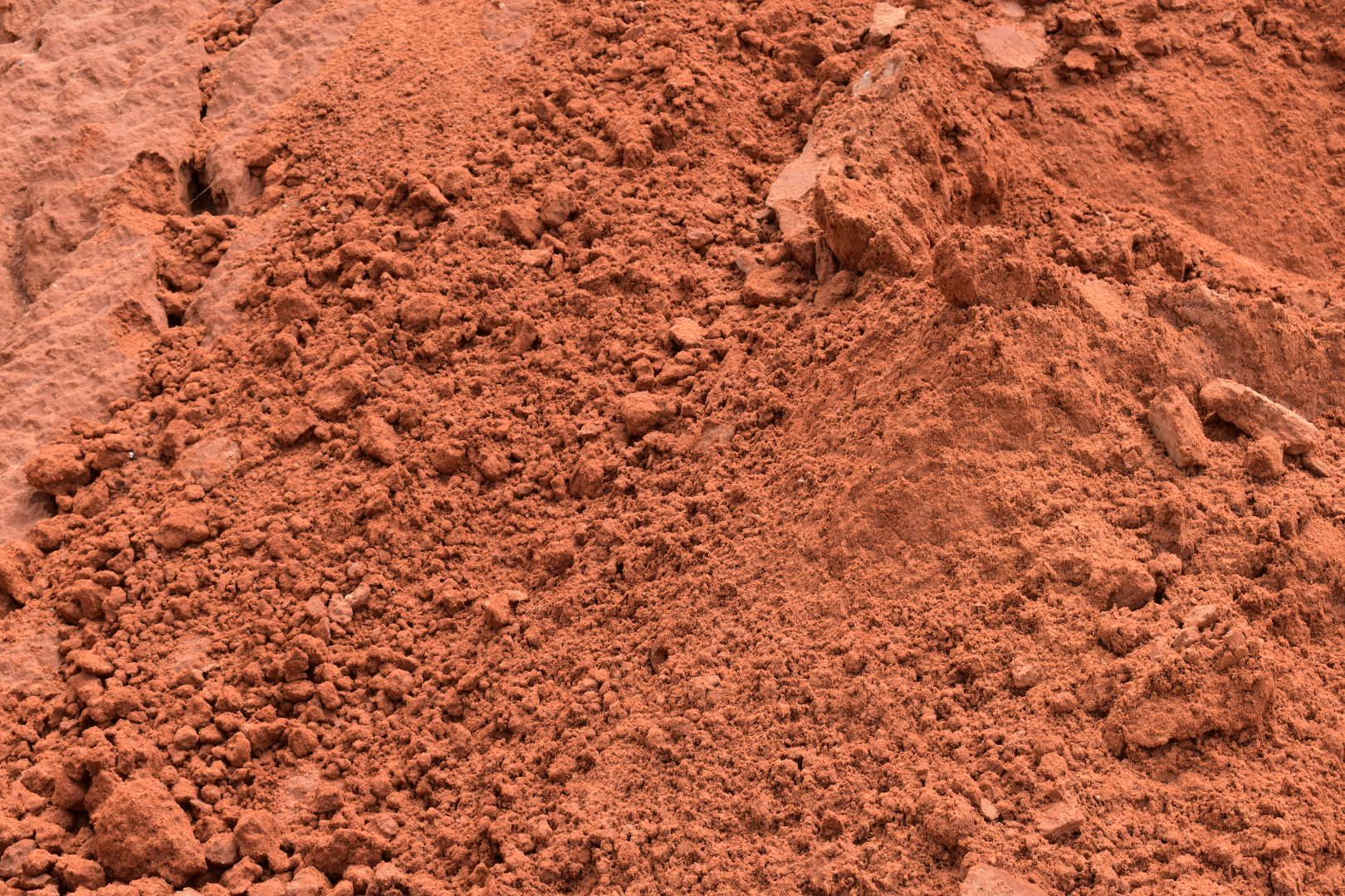 Screened Red Sand & Clay