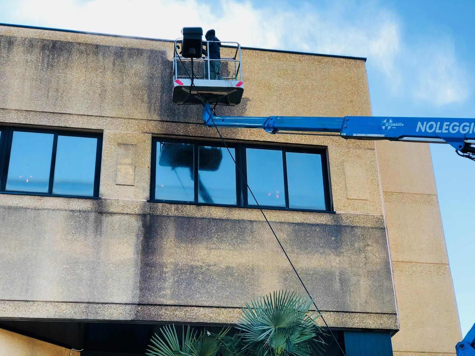 RIVESTIMENTI INTERNI ED ESTERNI AD USO INDUSTRIALE