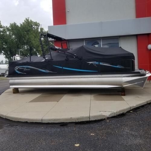 Angler Qwest 8524 Pro Family Fish RA