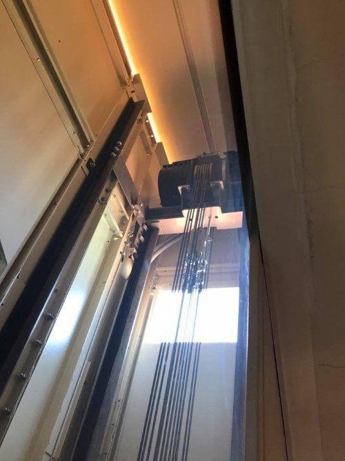 modello di ascensore 11