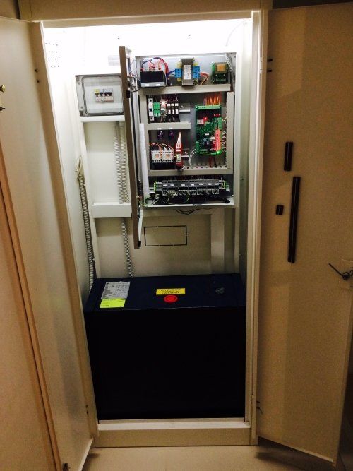 modello di ascensore 18