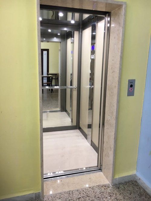 modello di ascensore 23