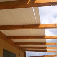 verniciatura tettoia in legno per esterni