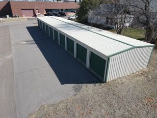 Bindlee Mountain Self Storage facility front door signage