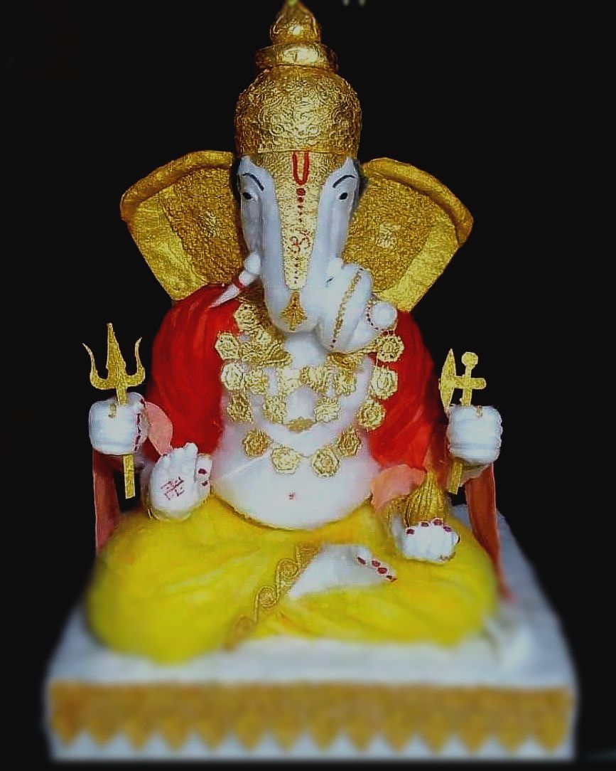 Intricate and creative cotton sculpture of Ganesha with different colors