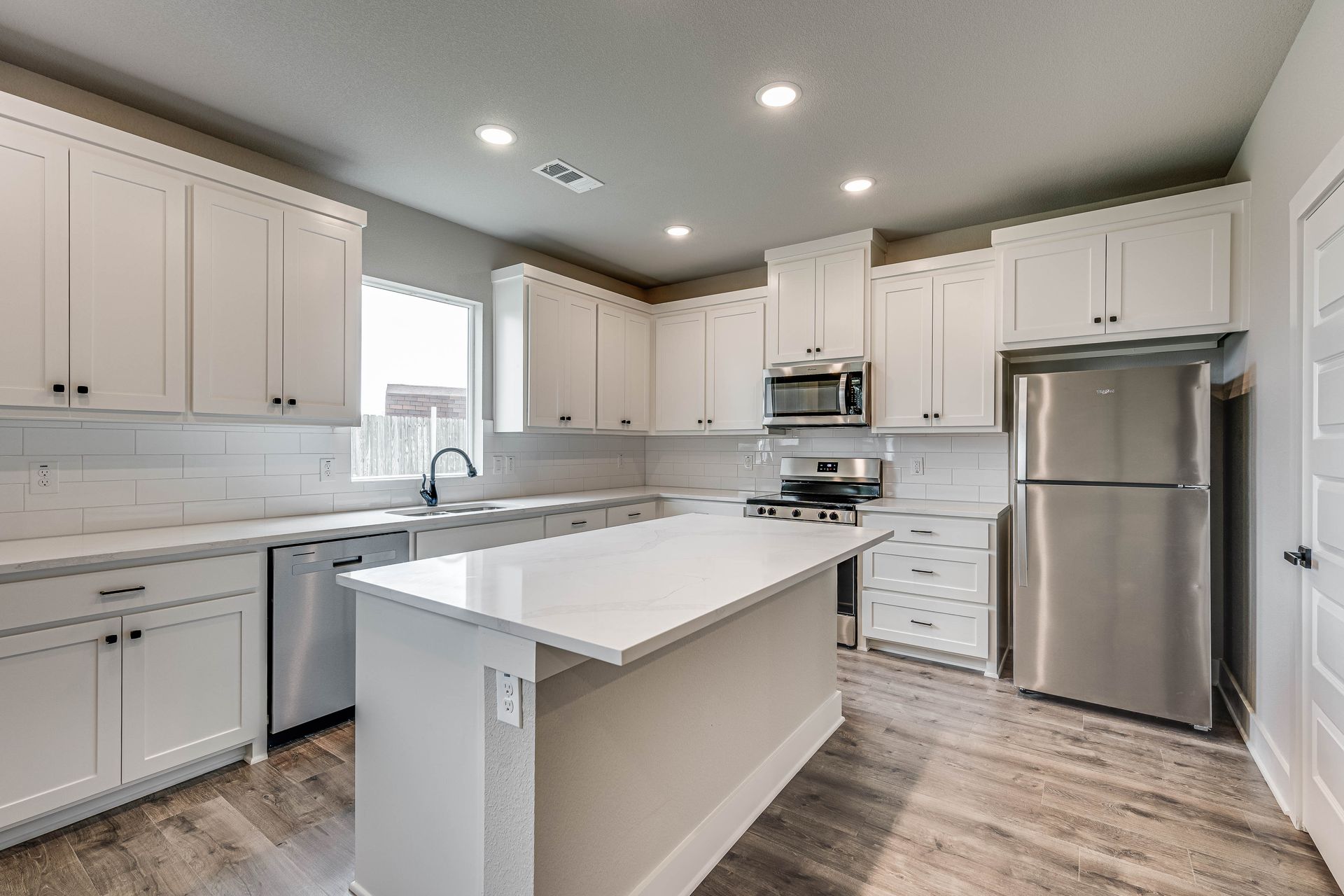 Zebra Plaza Townhomes Kitchen