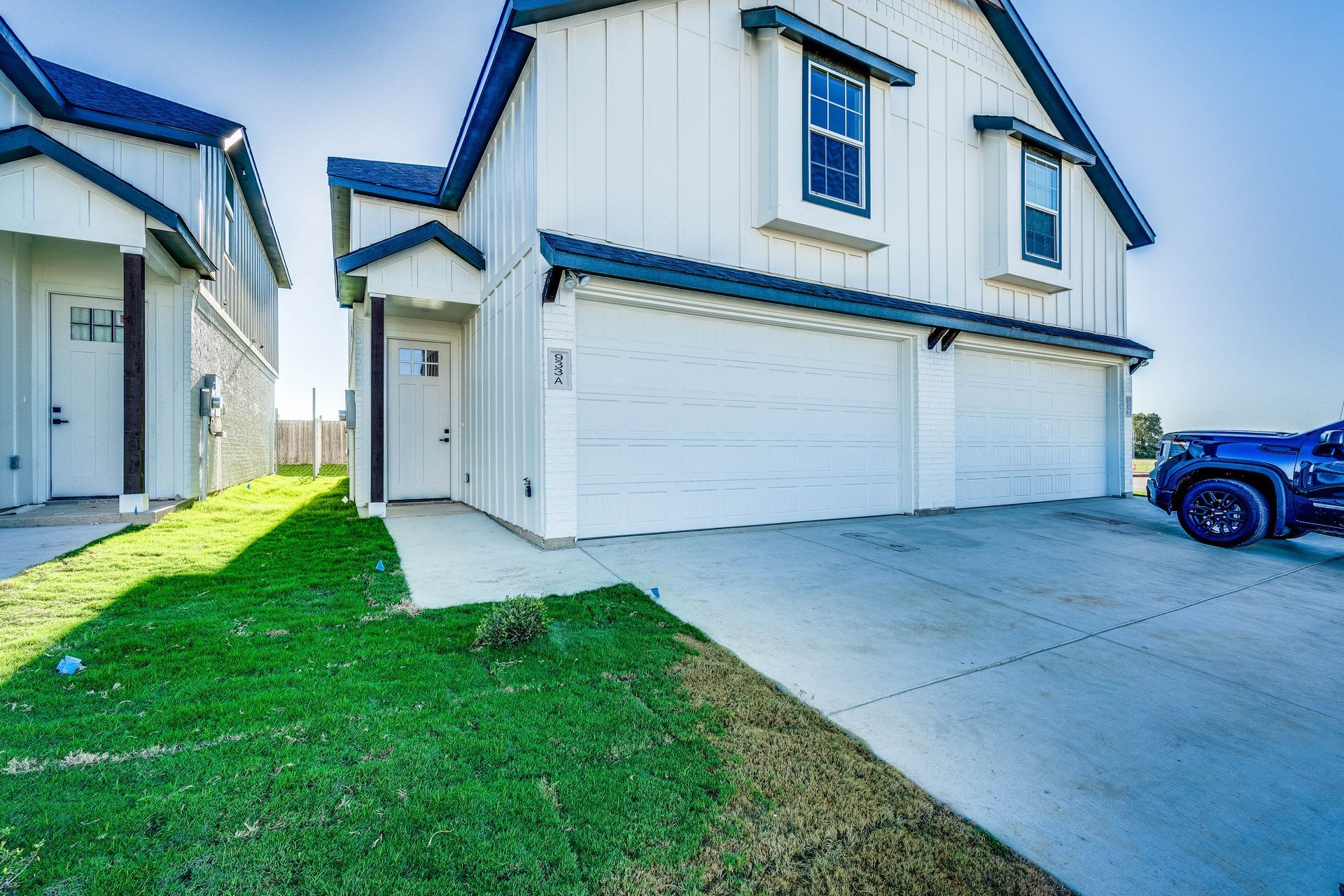 Zebra Plaza Townhomes Exterior Garage