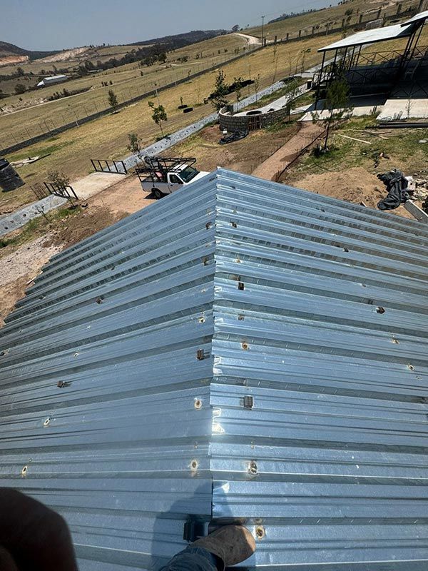 VERSÁTIL CONSTRUCTORA