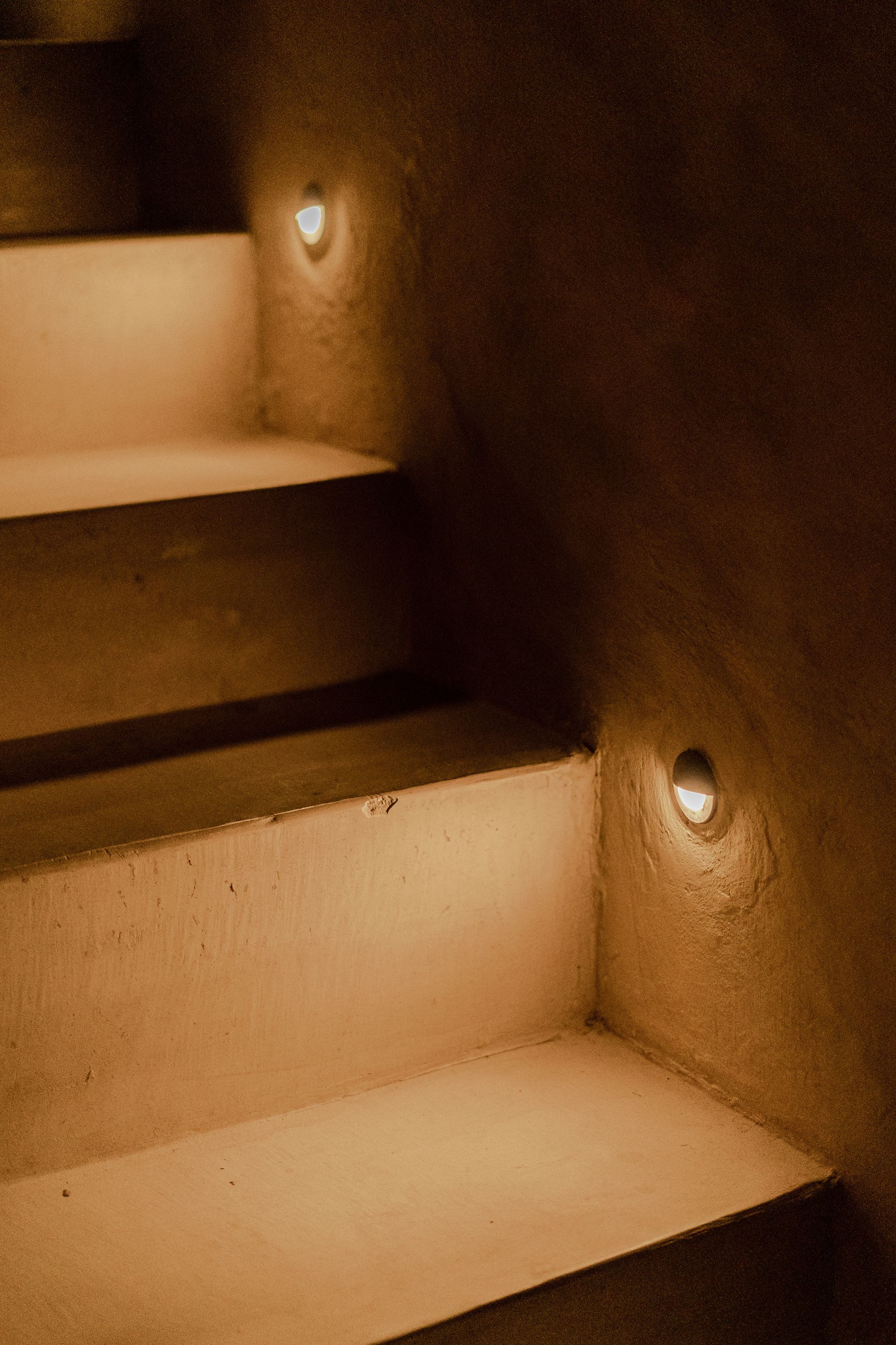Escalera iluminada