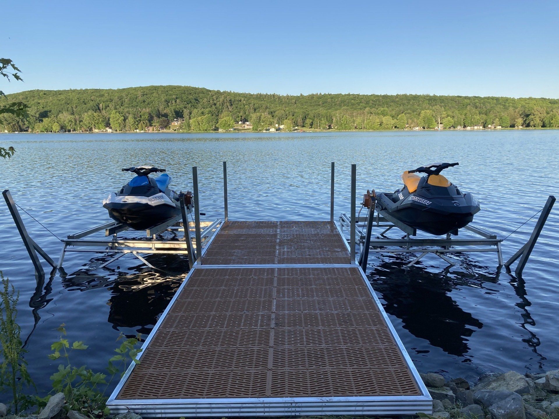 C&M Superior Systems - Pole Docks