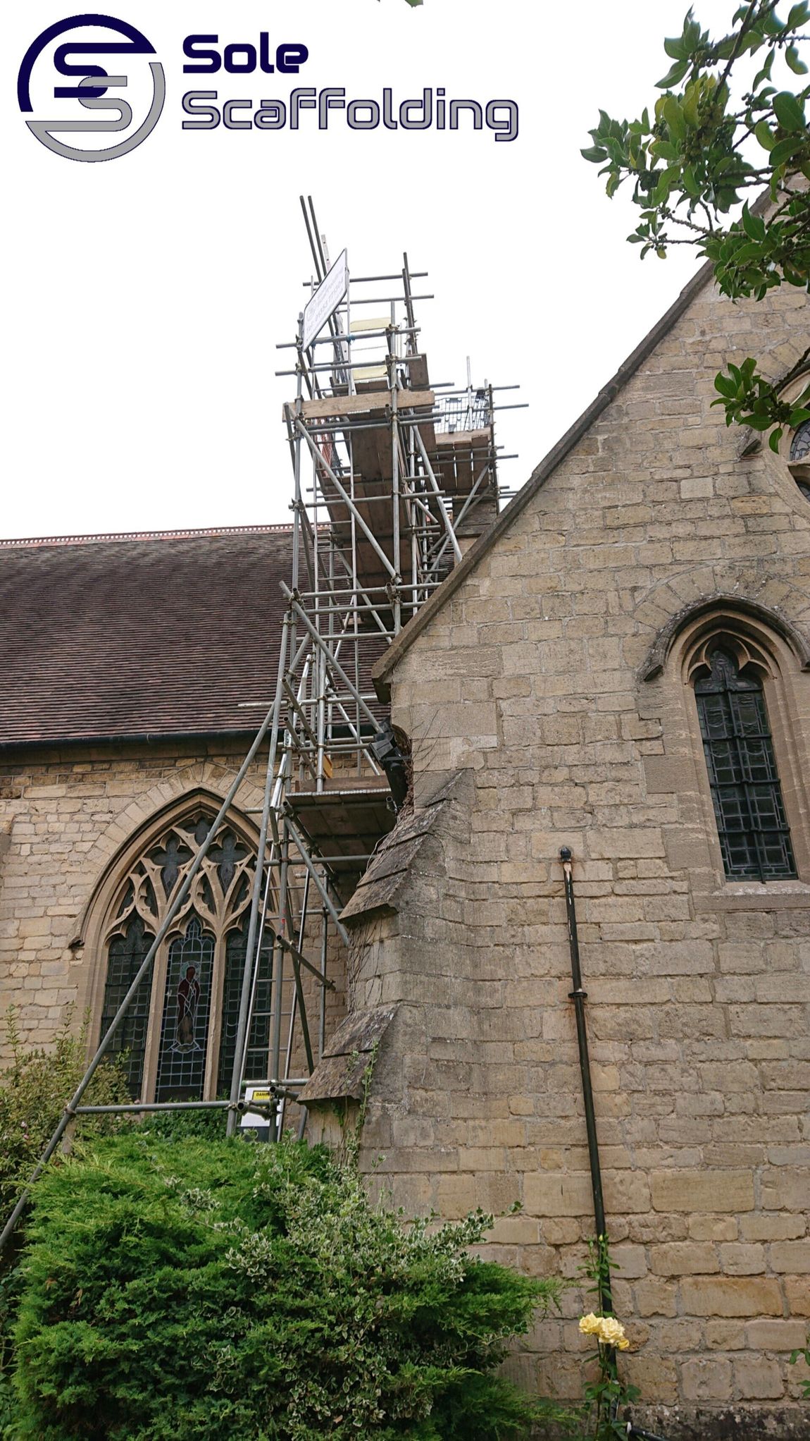 sole scaffolding - chimney scaffold for flue install in Ely