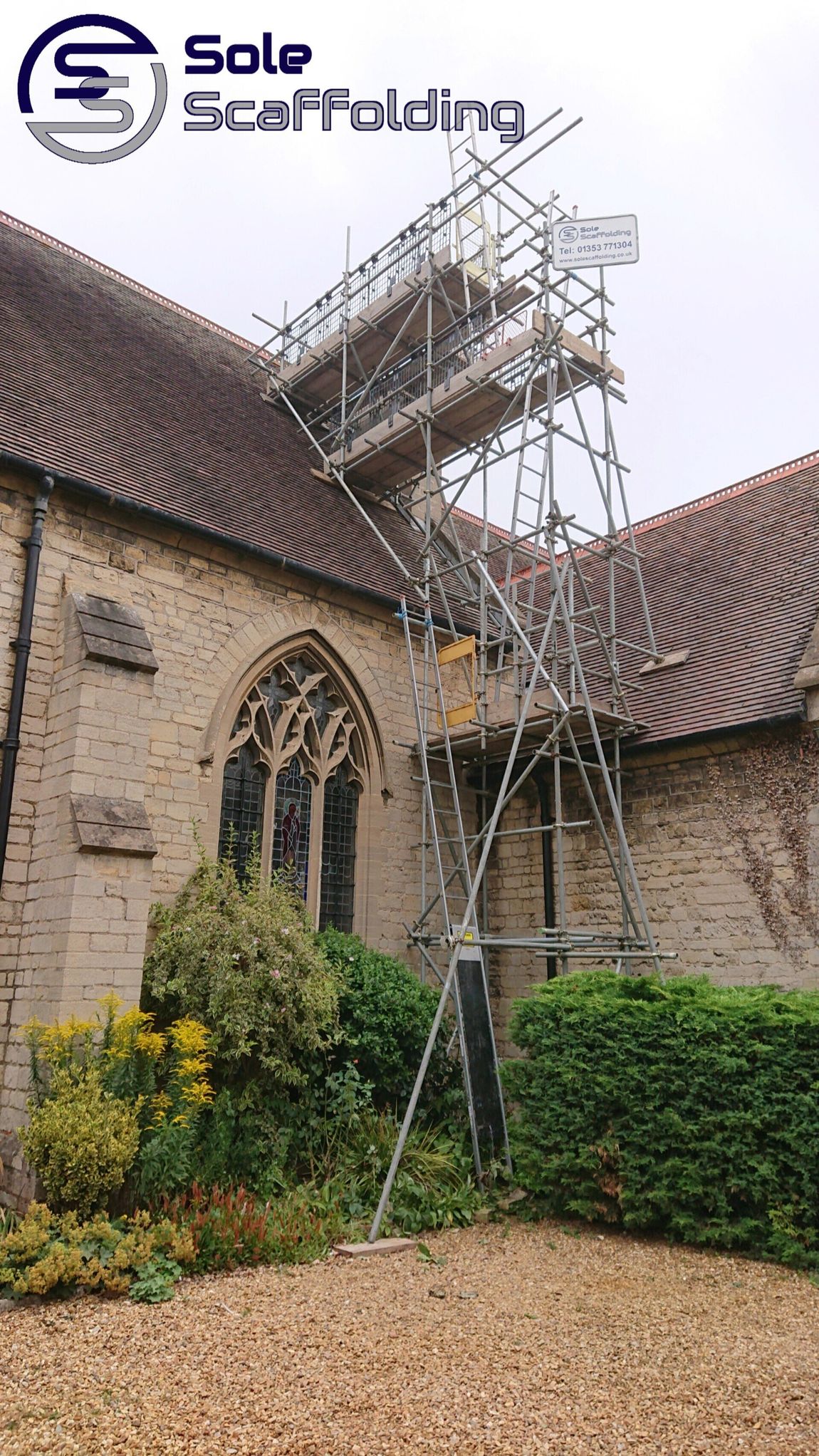 sole scaffolding - chimney scaffold for flue install in Ely