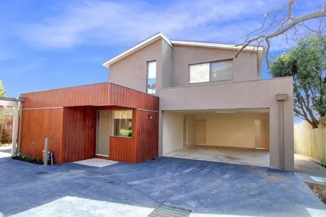 Builders Surrey Hills