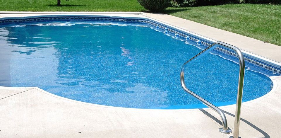 How to Start a Pool Cleaning Business - TRUiC