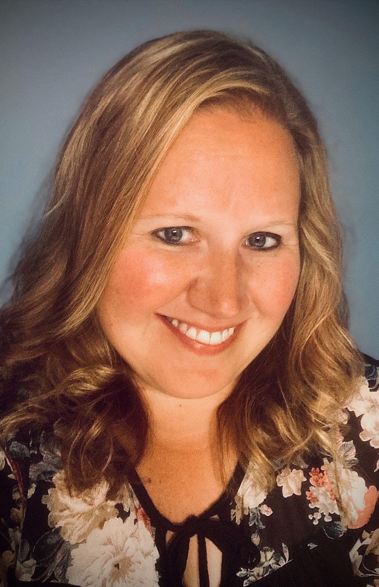 Shirley Ross, Bookkeeper