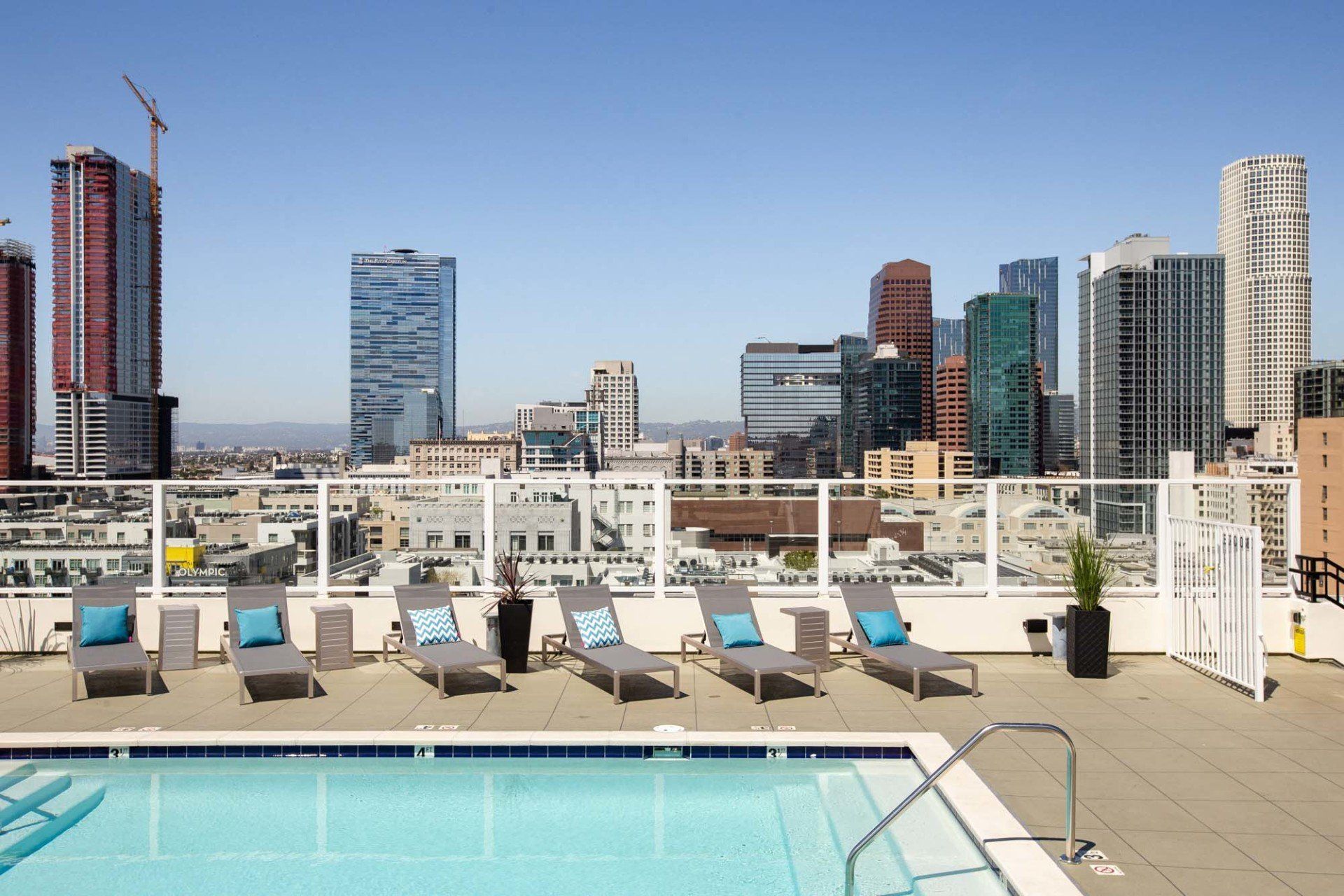 Property Rooftop Pool | 939 Broadway Loft