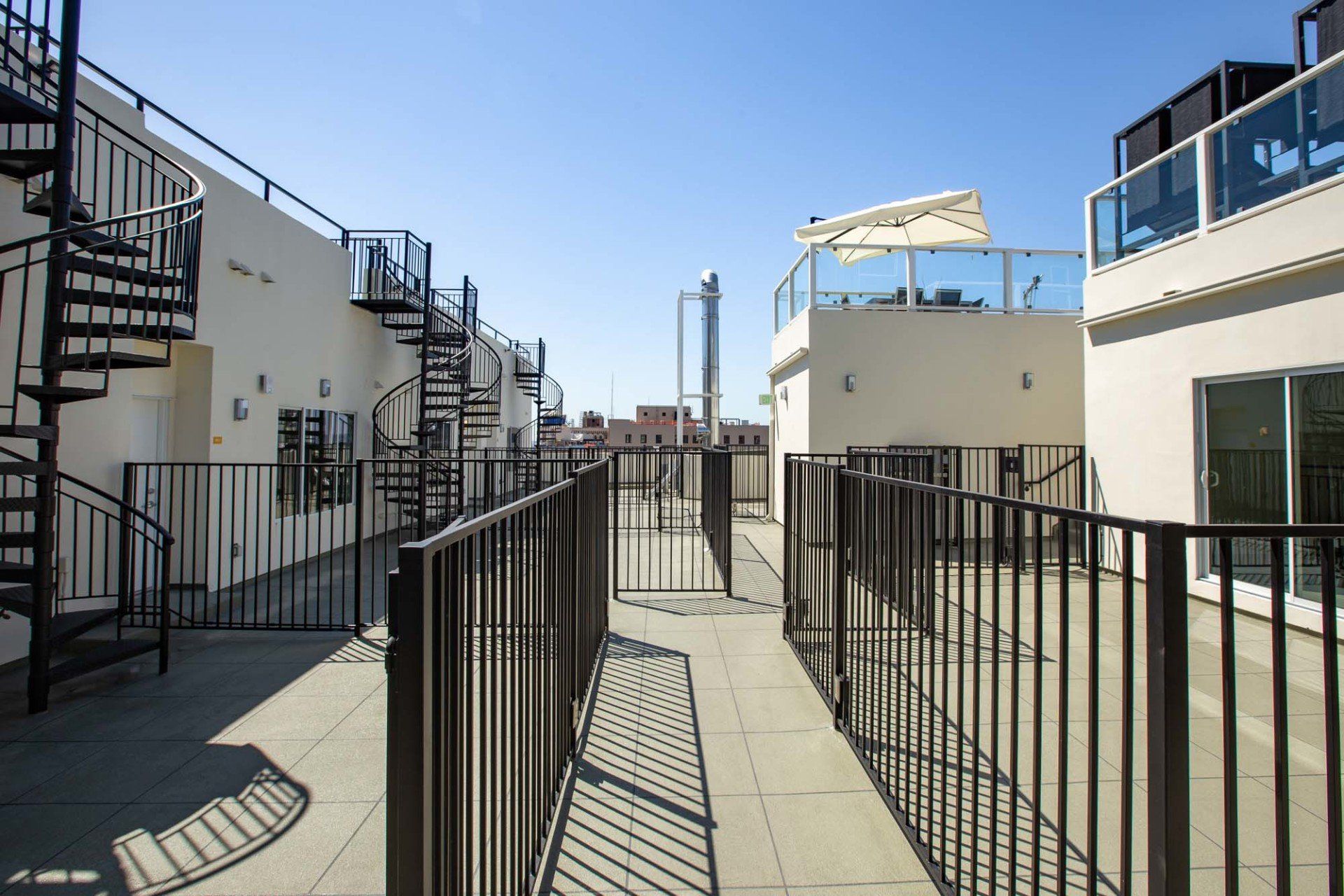 Property Exterior walkway | 939 Broadway Loft