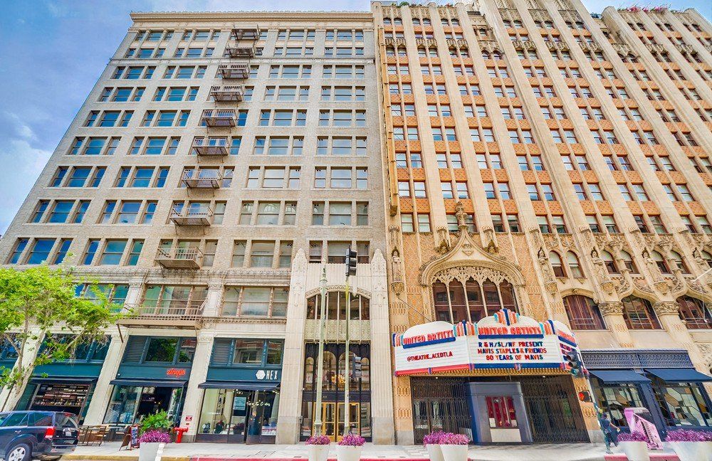 939 Broadway Lofts Exterior