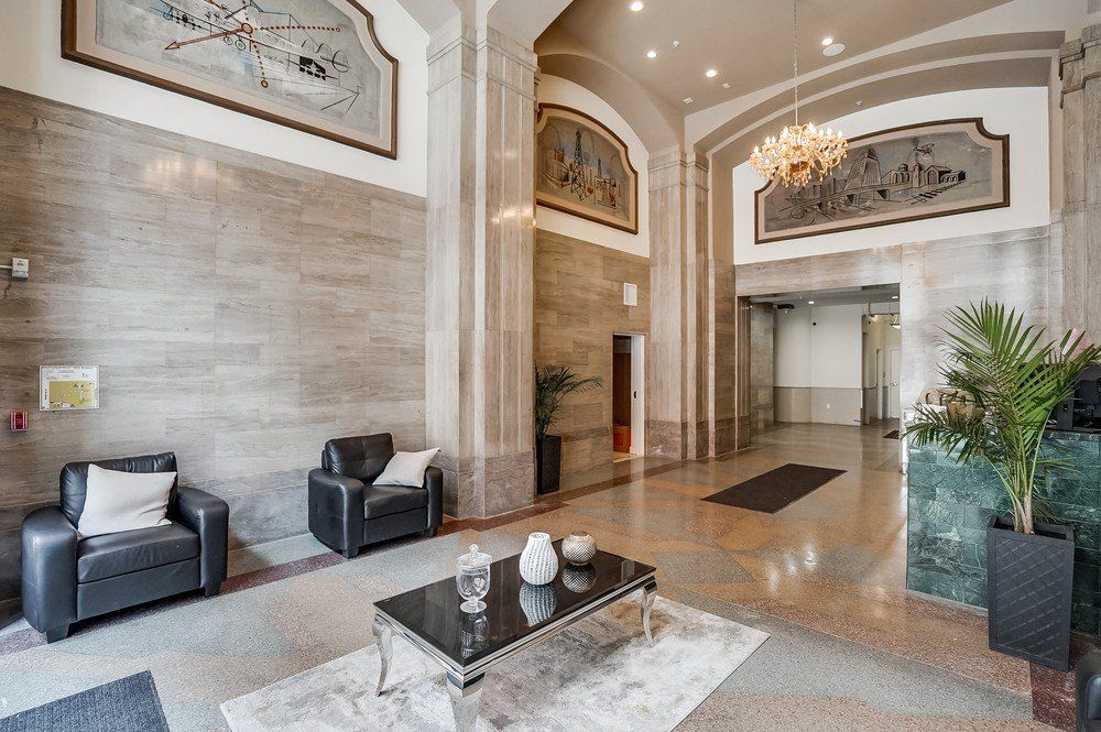 939 Broadway Lofts Entrance