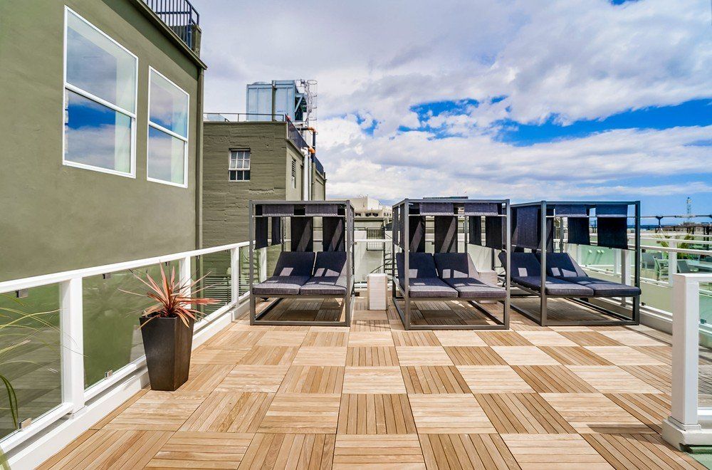 939 Broadway Lofts Rooftop Pool