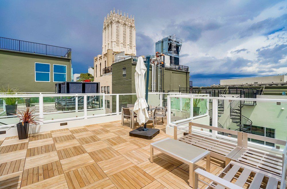 939 Broadway Lofts Rooftop Pool