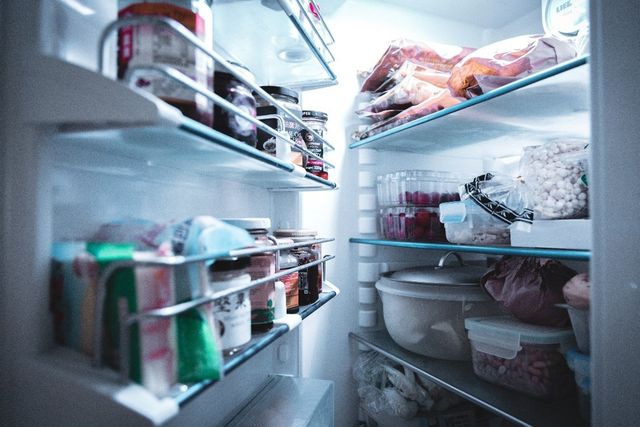 Tumult toilet dramatiker 10 madvarer du ikke skal opbevare i køleskabet