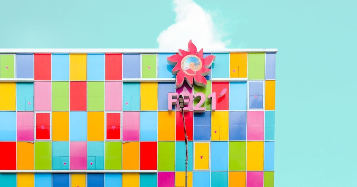 A dynamic advertising campaign for a new urban living complex. Our strategy focused on highlighting the unique amenities and vibrant lifestyle offered, resulting in a 30% increase in inquiries within the first month.