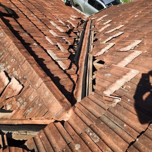 Roof With Car Parked | Forest Lake, QLD | Able Roofing