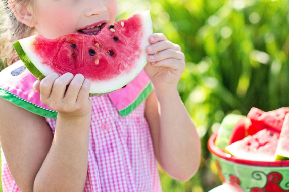 Summer Treats and Your Teeth: The Best and Worst Foods for Your Dental Health | Gateway Summer Treats and Your Teeth: The Best and Worst Foods for Your Dental Health | Gateway