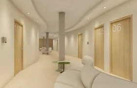 Corredor moderno e curvo com portas de cores claras, um pilar central e assentos, provavelmente um consultório médico.