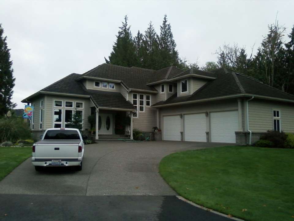 Retail —  House with White Car in Maple Valley, WA
