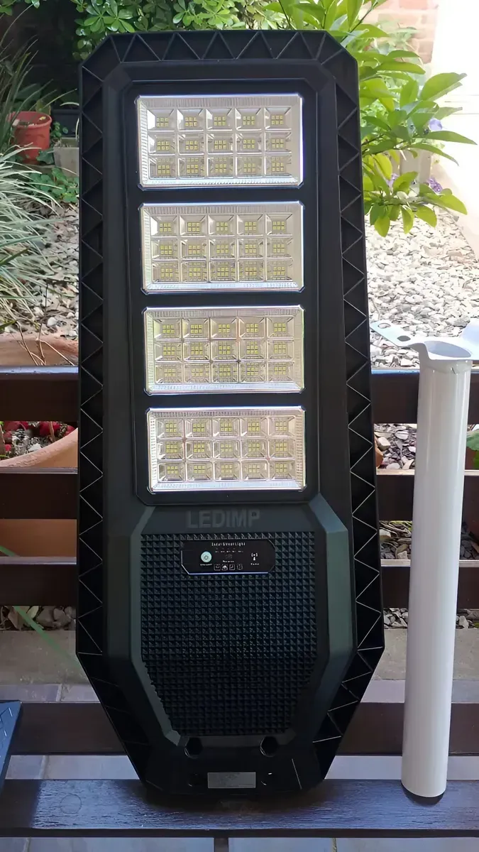 Luminaria Solar 200w Sensor Movimiento o Fija Control Remoto