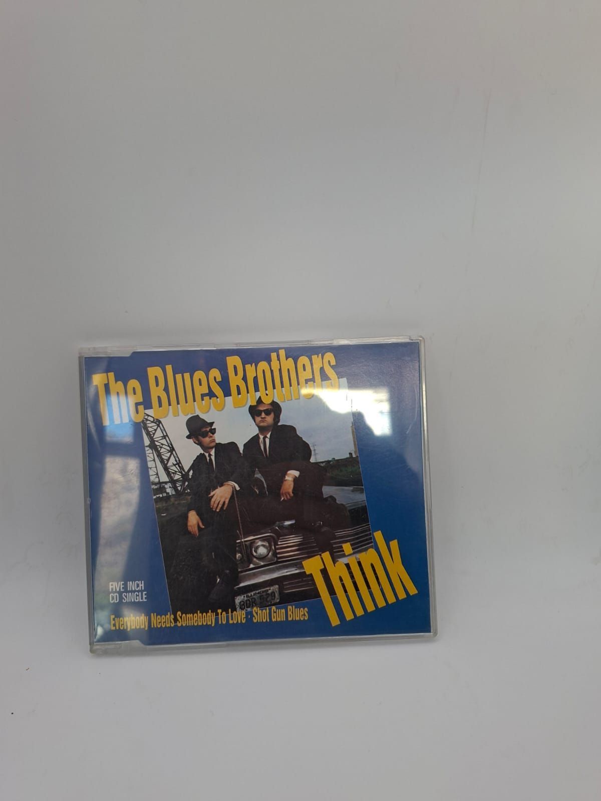 Una custodia per CD del singolo 