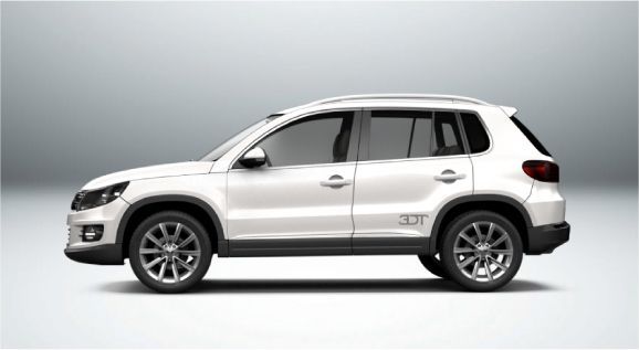 Um volkswagen tiguan branco é mostrado de lado em um fundo branco.