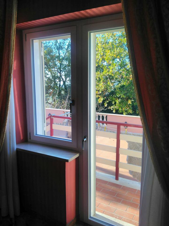portafinestra in alluminio