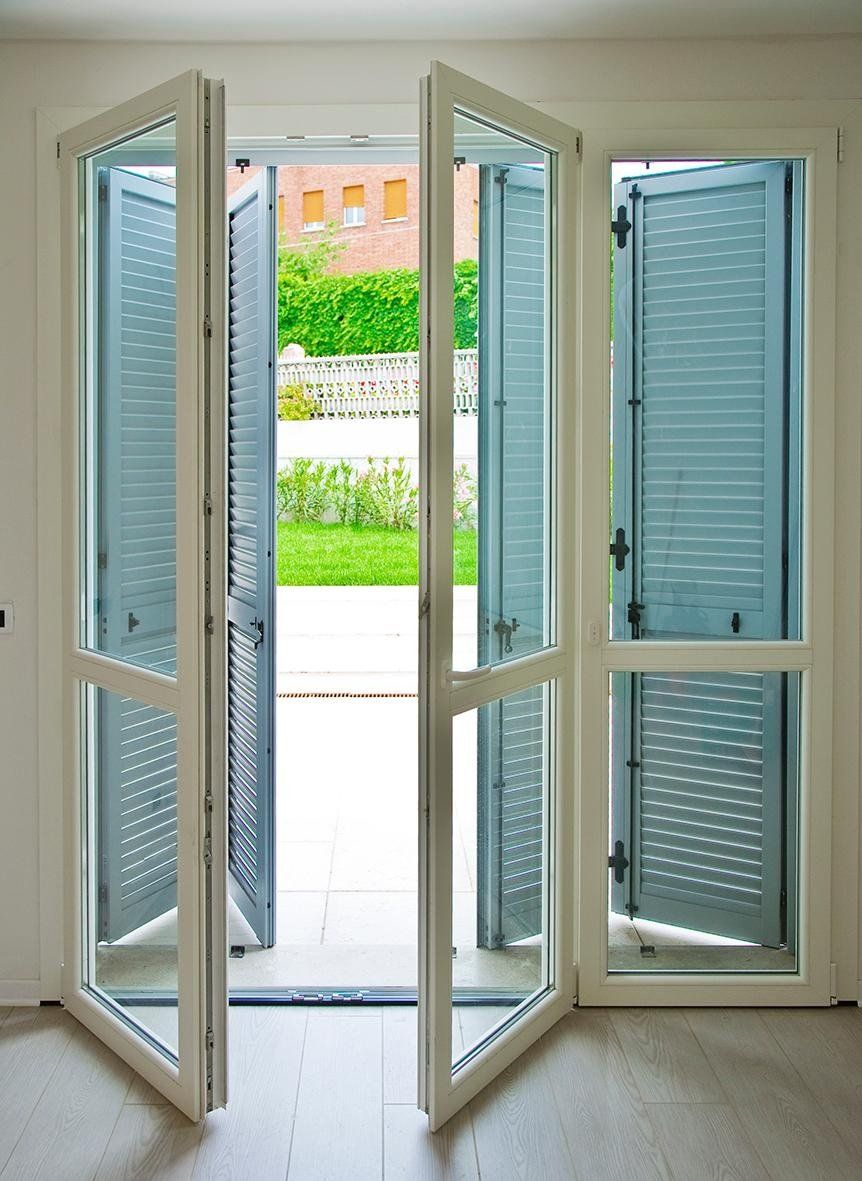 portafinestra in alluminio e persiana