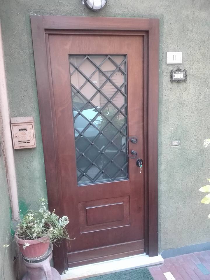 porta blindata in ciliegio