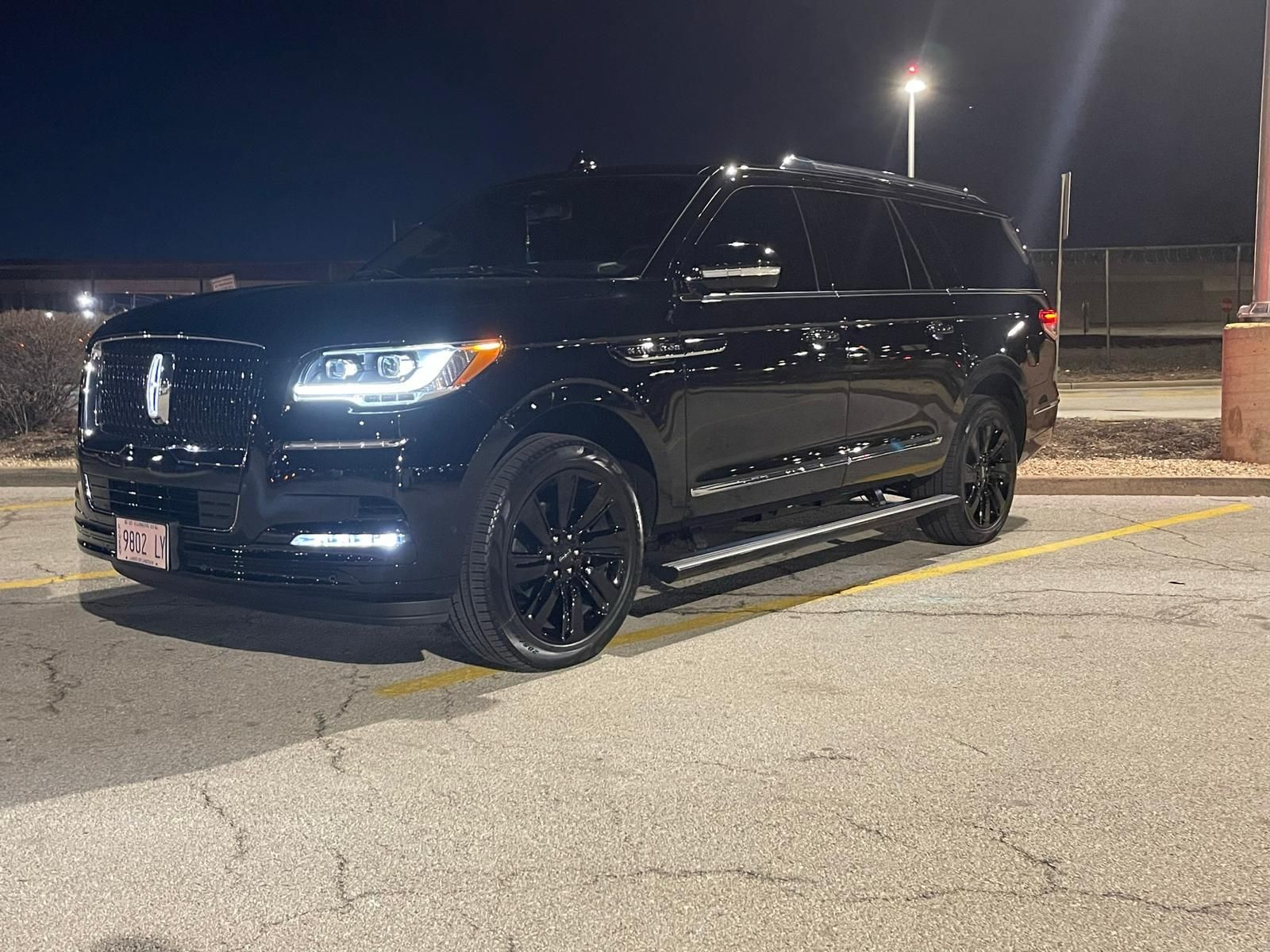 Limo service Naperville - luxury transportation for weddings, airports, and special events