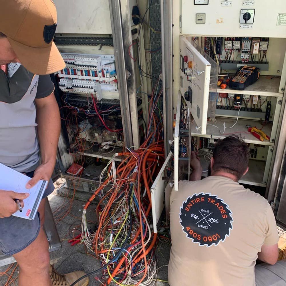 Two Reliable Electricians — Entire Trades in Maitland, NSW