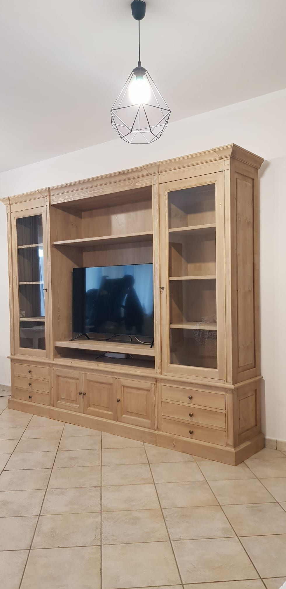 MOBILI IN LEGNO SU MISURA