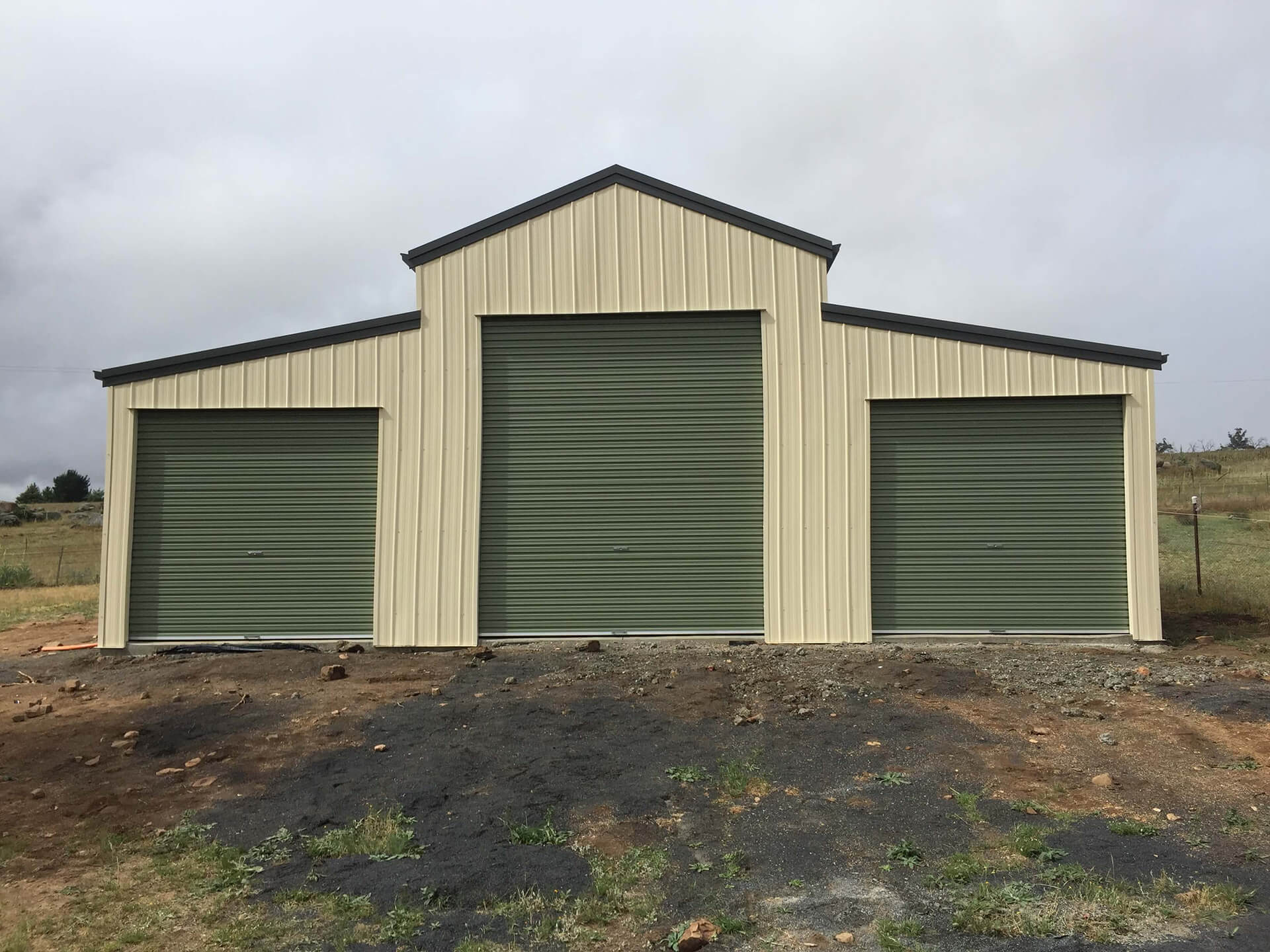 Yellow 3 door American style barn shed