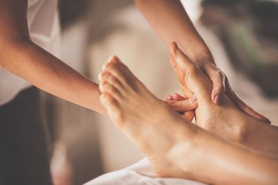 reflexive foot massage