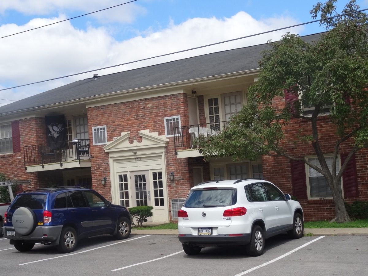 1210 Valley Hill Apartments