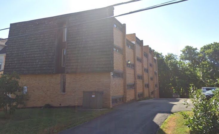 Treehouse Apartments
