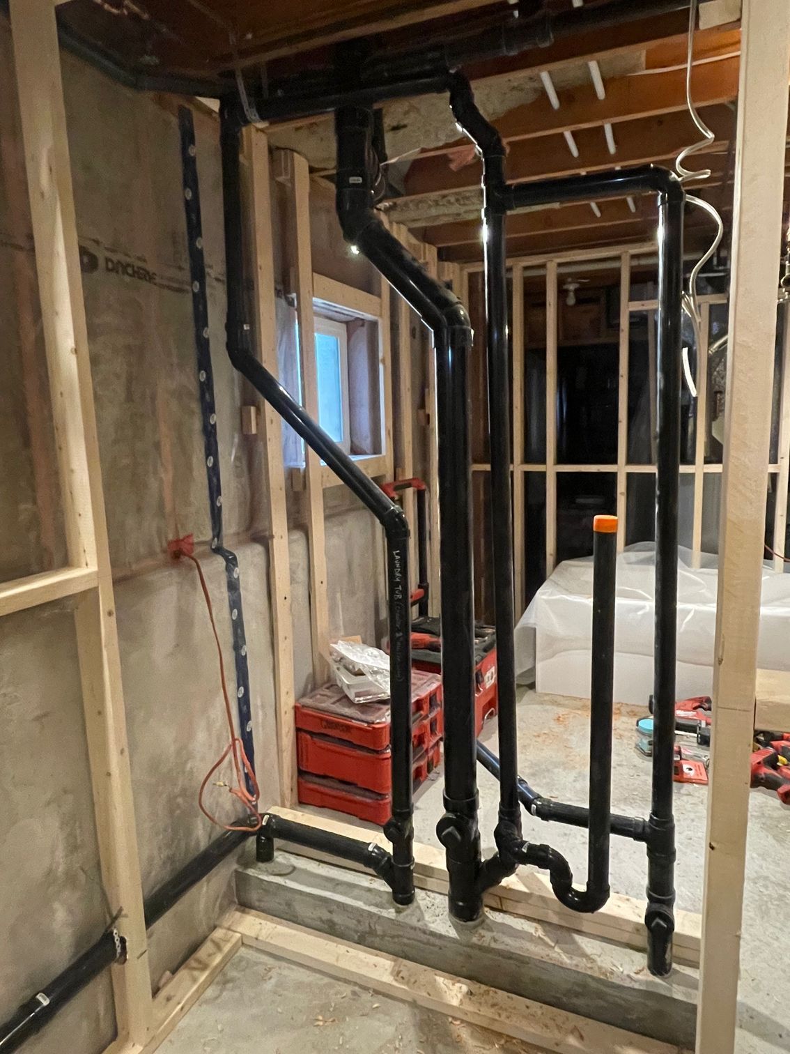 A room with a lot of pipes in it.