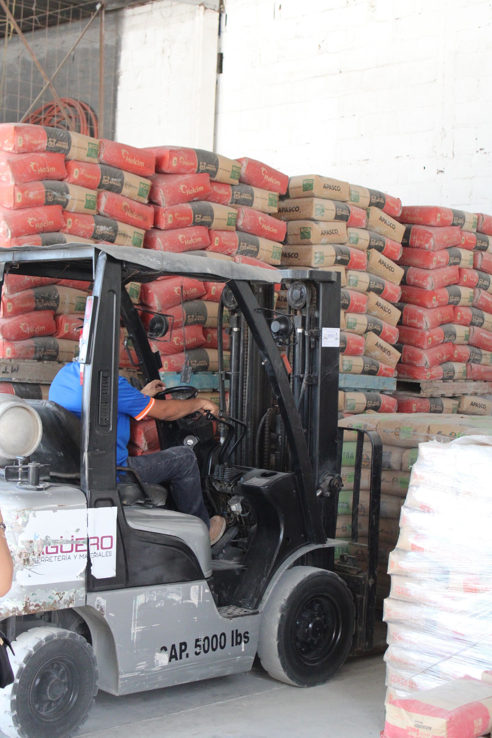 Ferretería y Materiales Agüero - Cemento Campana