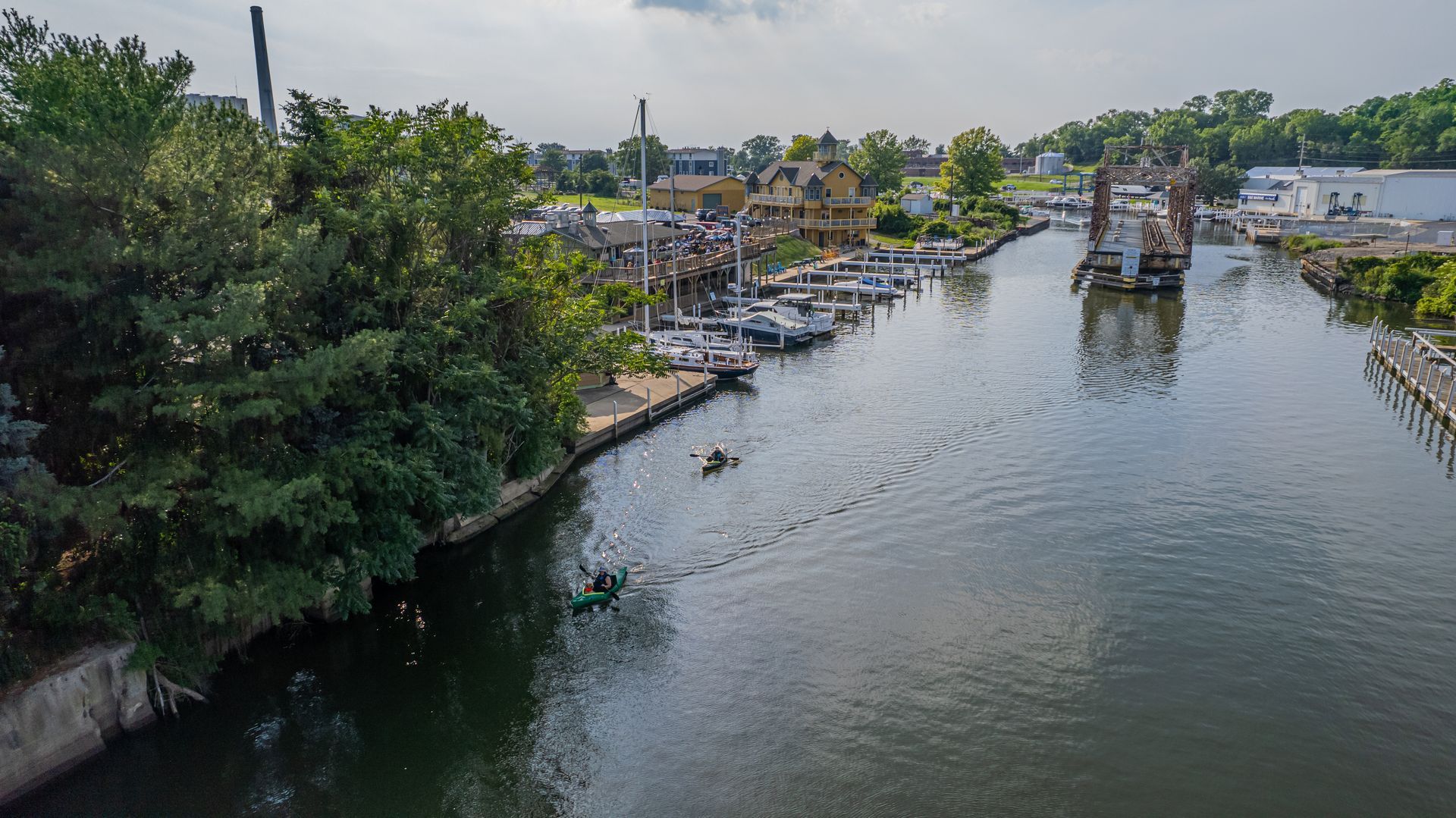 aerial-view-of-bridge-inn