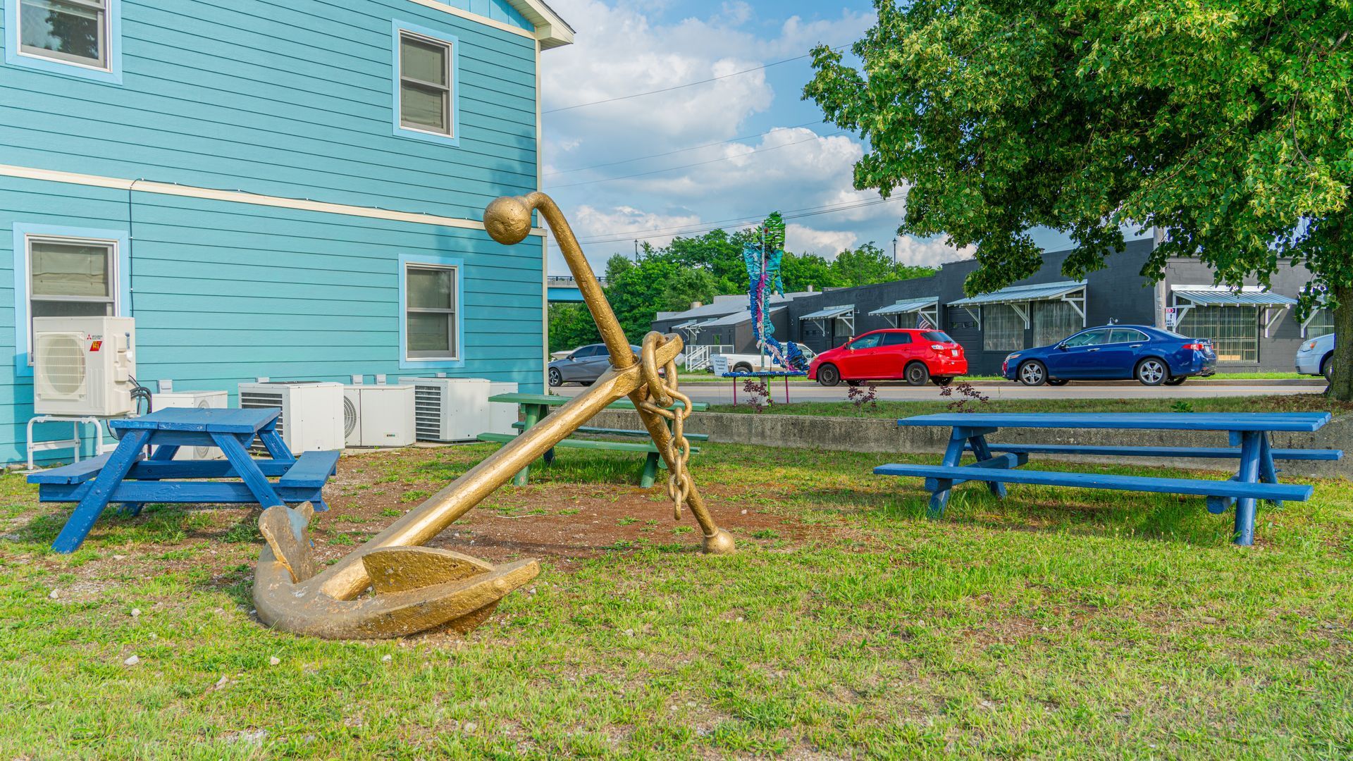large-anchor-in-yard