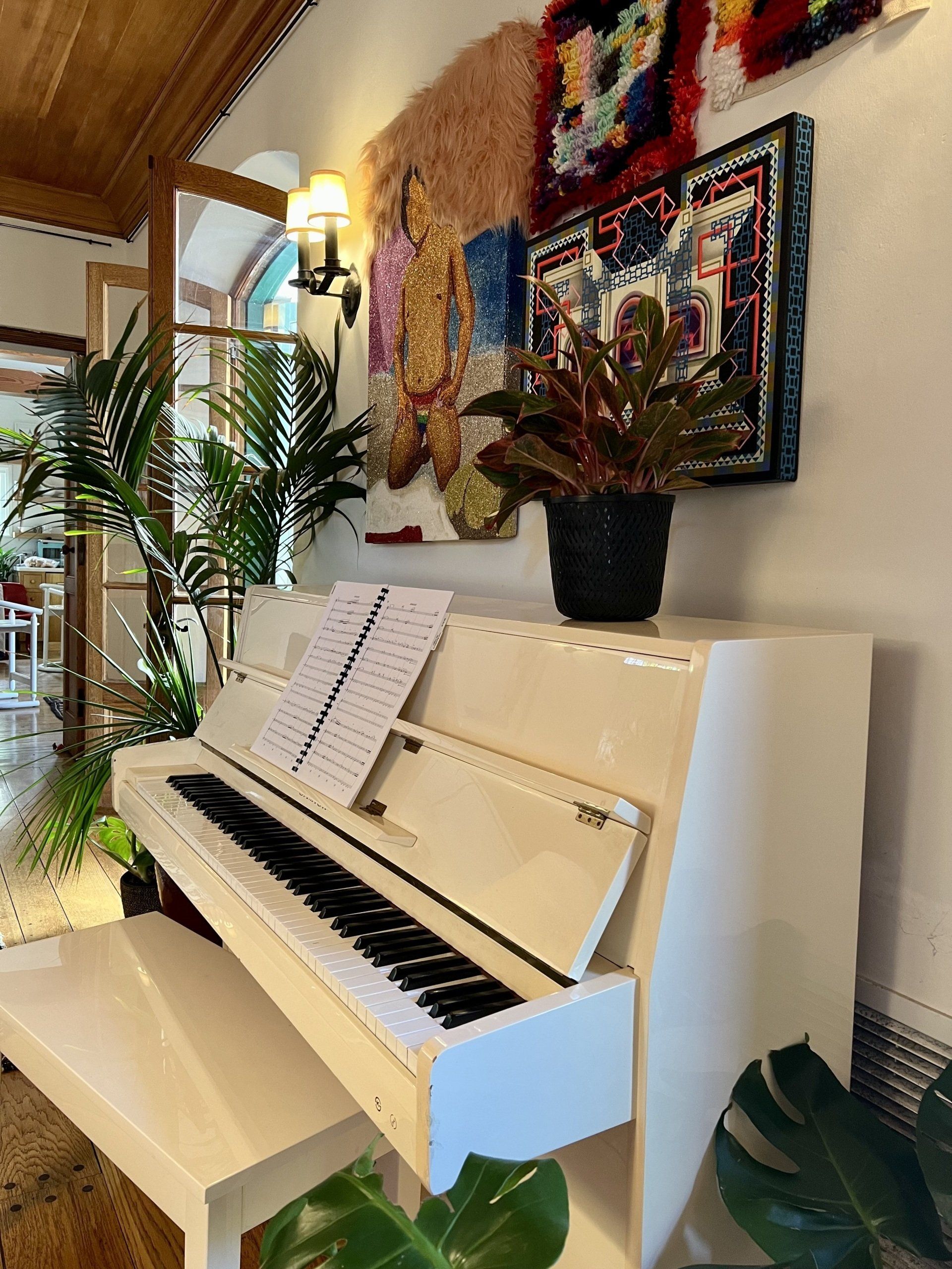 luxury condo rentals in Los Angeles, CA