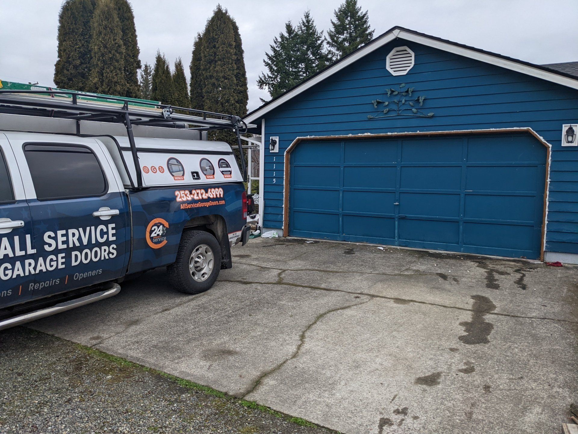 Modern House with Two Garages — Tacoma, WA — All Service Garage Doors
